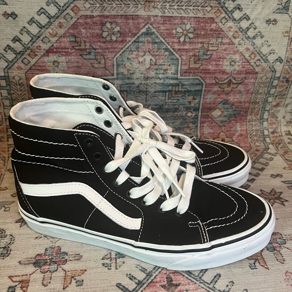 Vans Womens Black and White High-Top Sneakers